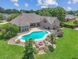 225 Chester Dr, Canton, TX 75103