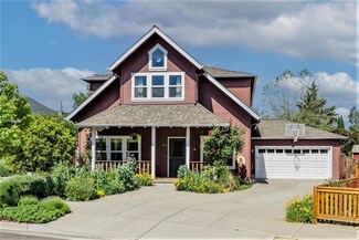 223 Eastbrook Way, Ashland, OR 97520