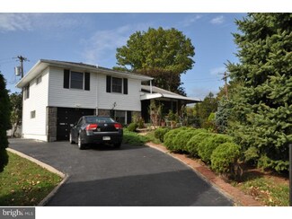 600 Wynnbrook Rd, Secane, PA 19018