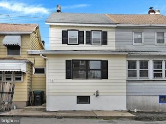 16 N Hancock St, McAdoo, PA 18237