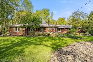 1021 Warner Rd SE, Brookfield, OH 44403
