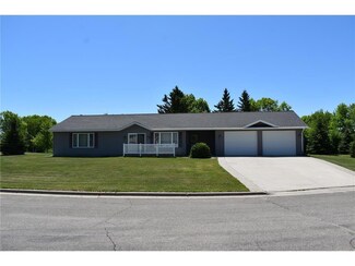 318 Eide Circle Dr, Glenwood, MN 56334