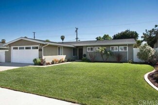 3266 Washington Ave, Costa Mesa, CA 92626