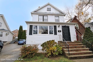 190 Hope Ave, Staten Island, NY 10305