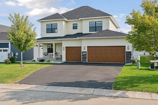 4316 Woodland Cove Pkwy, Excelsior, MN 55331