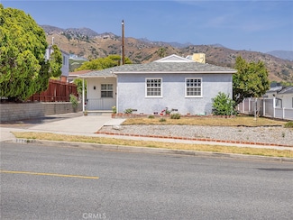 2724 Scott Rd, Burbank, CA 91504