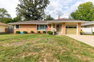 3707 Crestmoor Place, Des Moines, IA 50310