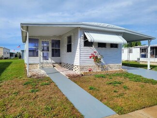 3215 Lanark Dr, Holiday, FL 34690