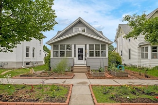 851 Watson Ave, Saint Paul, MN 55102