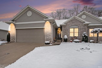 231 River Park Dr, Middlebury, IN 46540