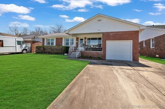 7438 E 2nd St, Tulsa, OK 74112