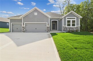 9325 N Belton Ave, Kansas City, MO 64154