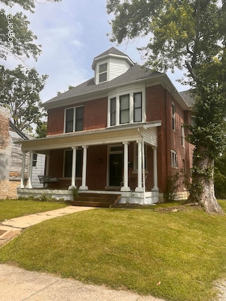109 Jackson St, Jefferson City, MO 65101