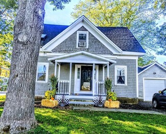 1 Lafayette Ave, Buzzards Bay, MA 02532