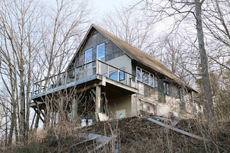185 Harrington Rd, Putney, VT 05346