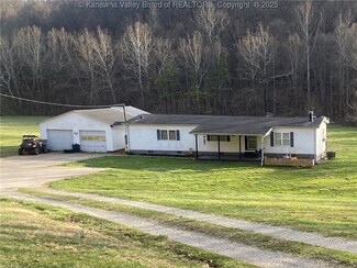 4539 Little Sandy Rd, Ravenswood, WV 26164
