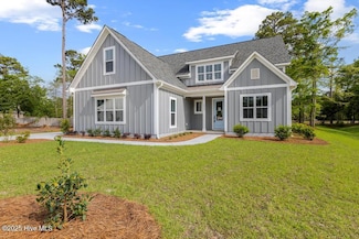 233 Hampton Ct, Hampstead, NC 28443