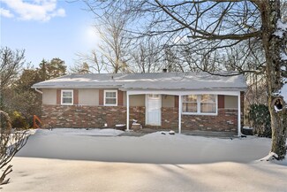 116 Ridge Ave, Beaver Falls, PA 15010