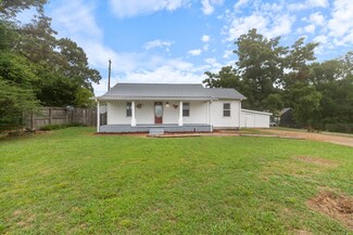 220 Pumphill Rd, Dickson, TN 37055