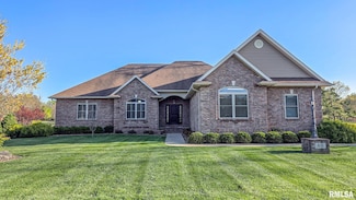 511 David Livingstone Dr, Carterville, IL 62918