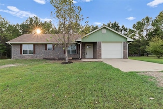 33 Halibut Cove Ln, Broken Bow, OK 74728