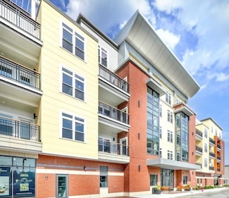 62 Foundry St Unit 204, Wakefield, MA 01880