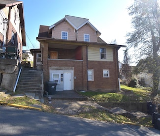 662 Spruce St, Morgantown, WV 26505