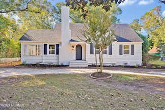 4922 Oleander Dr, Wilmington, NC 28403