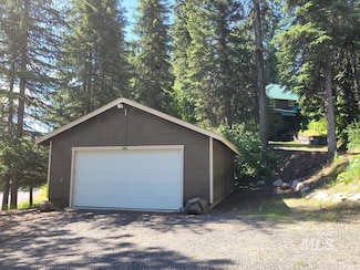 481 W Mountain Rd, Cascade, ID 83611