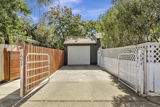 1604 Teresa St, Modesto, CA 95350