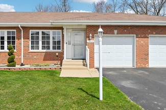 11435 Crossings Ct, Alsip, IL 60803