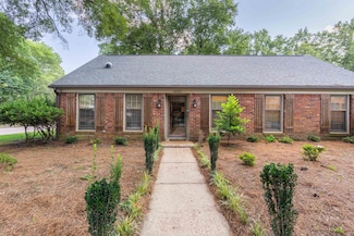 5323 Dee Rd, Memphis, TN 38117