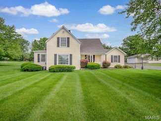 2525 Mulligan Ln, Belleville, IL 62220