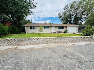 240 Circle Dr, Winnemucca, NV 89445