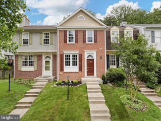 12617 Monarch Ct, Woodbridge, VA 22192