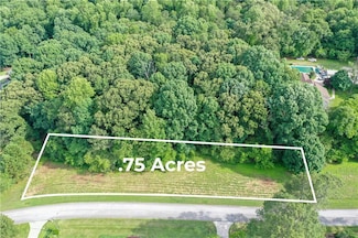 3614 Creekstone Dr, Gainesville, GA 30506