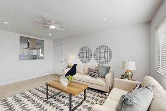 10220 Princess Sarit Way, Santee, CA 92071