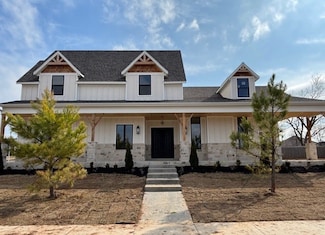 881 Big Horn St, Bentonville, AR 72712