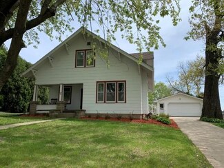 636 Ridge St, Mineral Point, WI 53565