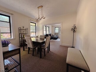 33 62nd St, West New York, NJ 07093