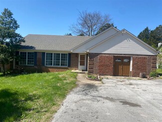 1209 Hammond Cir, Bowling Green, KY 42101