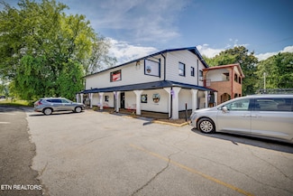 705 W Race St, Kingston, TN 37763