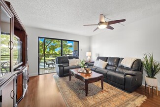 150 Lake Nancy Ln Unit 220, West Palm Beach, FL 33411