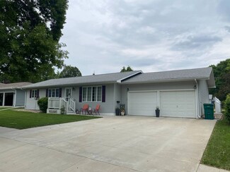1009 S 7th St, Milbank, SD 57252