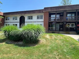 25 Keegan Ln Unit 5C, Greenfield, MA 01301