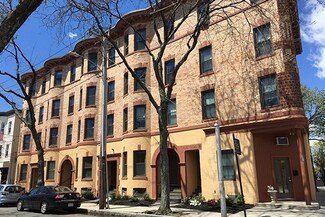 116 Willow St Unit 3, Cambridge, MA 02141