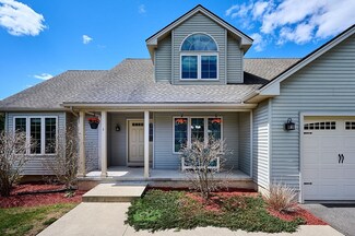 1 Autumn Dr, Easthampton, MA 01027