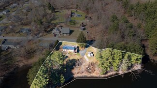 8 Pond St, Oxford, MA 01540