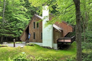 261 Hawk Spur Rd, Plymouth, VT 05056