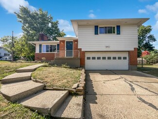 877 Rosetree Ln, Cincinnati, OH 45230